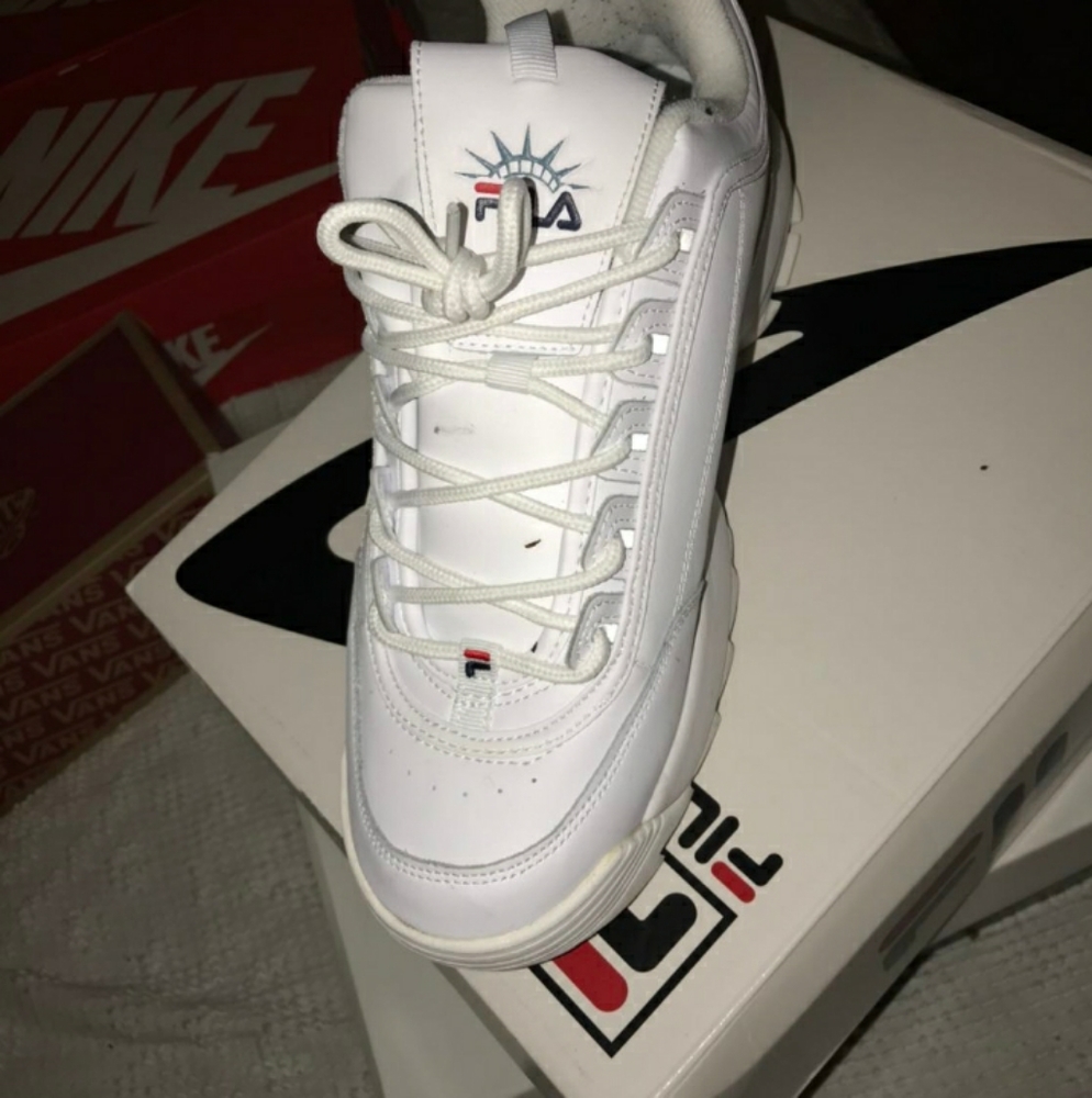 White Fila's